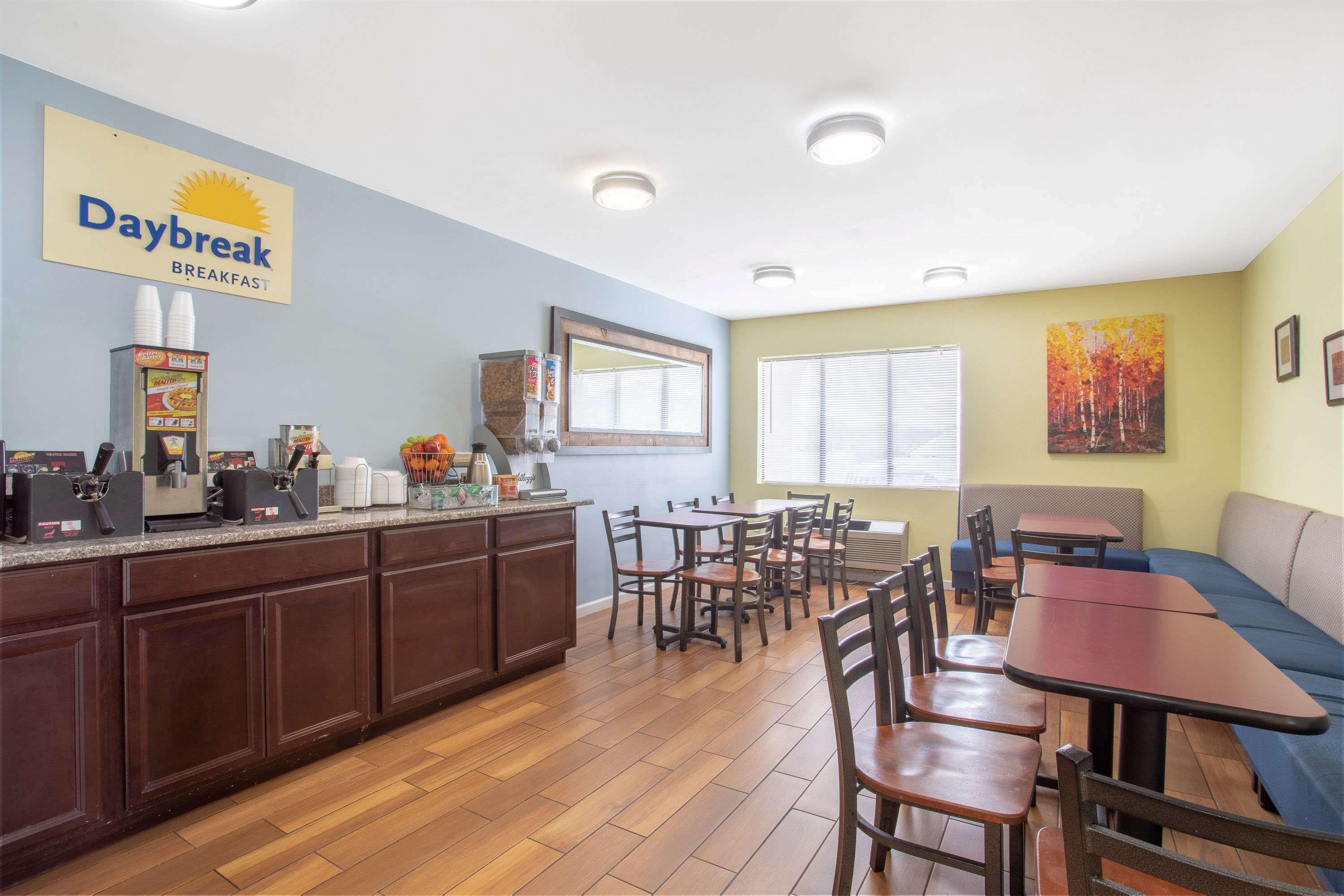 Days Inn By Wyndham Wrightstown Mcguire Afb Bordentown Buitenkant foto