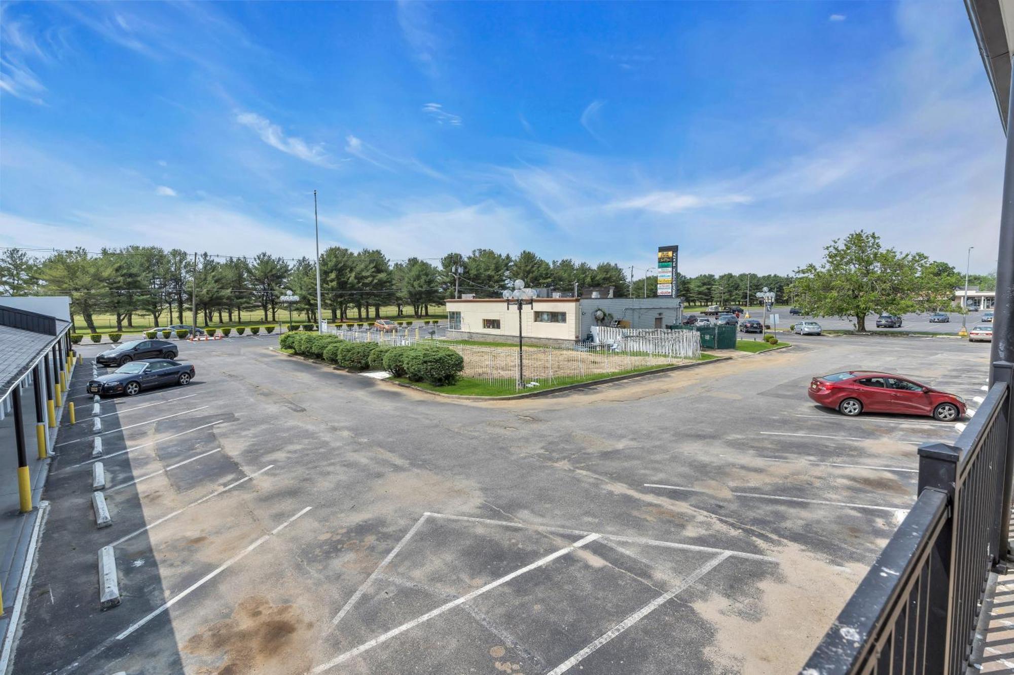 Days Inn By Wyndham Wrightstown Mcguire Afb Bordentown Buitenkant foto