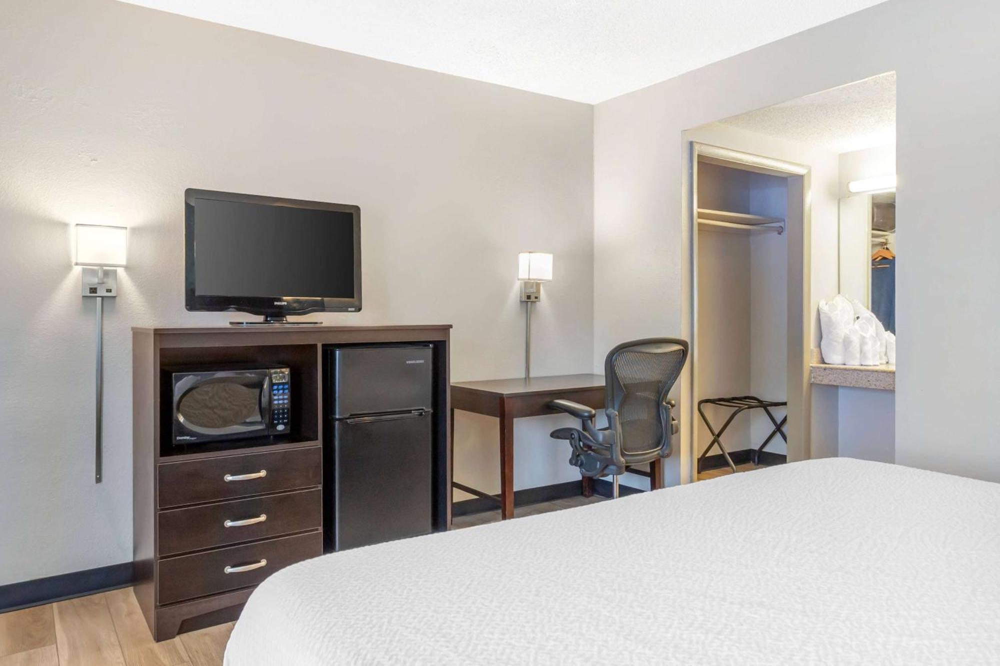Days Inn By Wyndham Wrightstown Mcguire Afb Bordentown Buitenkant foto