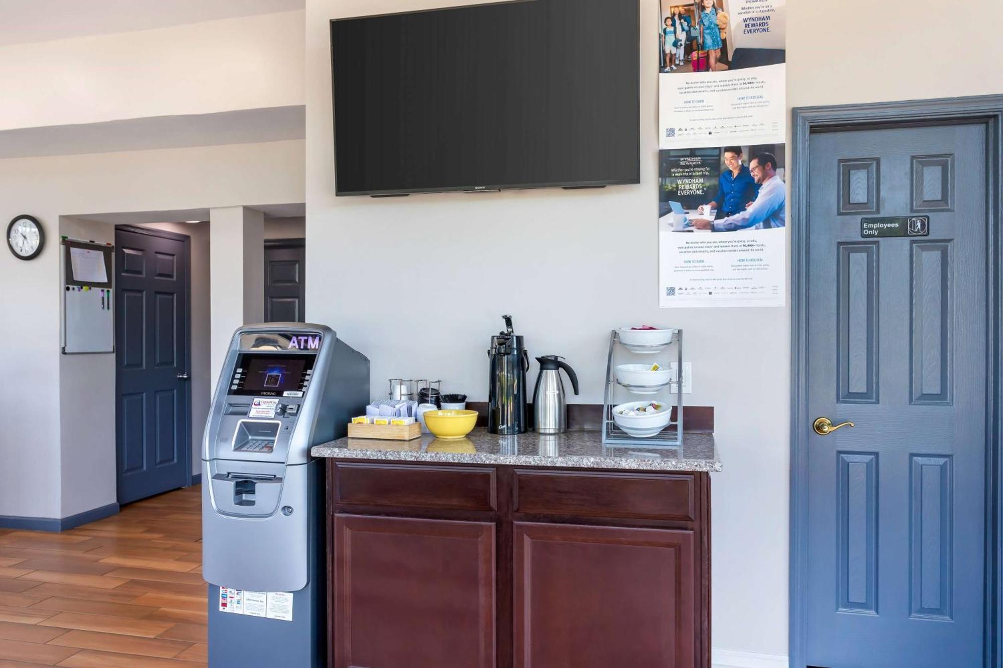 Days Inn By Wyndham Wrightstown Mcguire Afb Bordentown Buitenkant foto